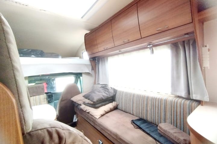 Autocaravana vista trasera
